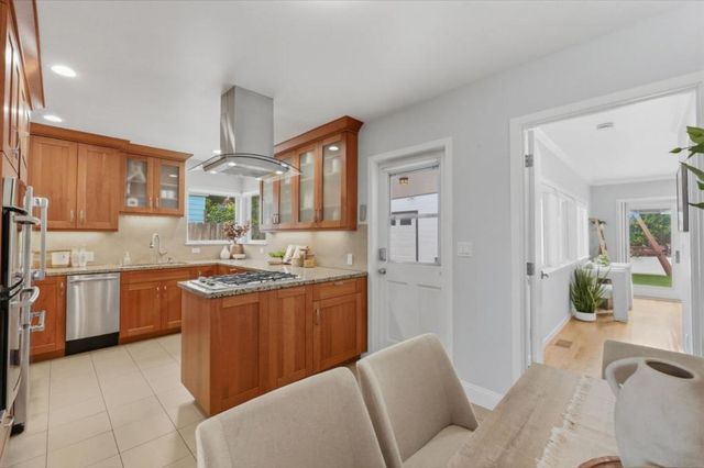 1432 Fifth Avenue, Belmont, CA 94002