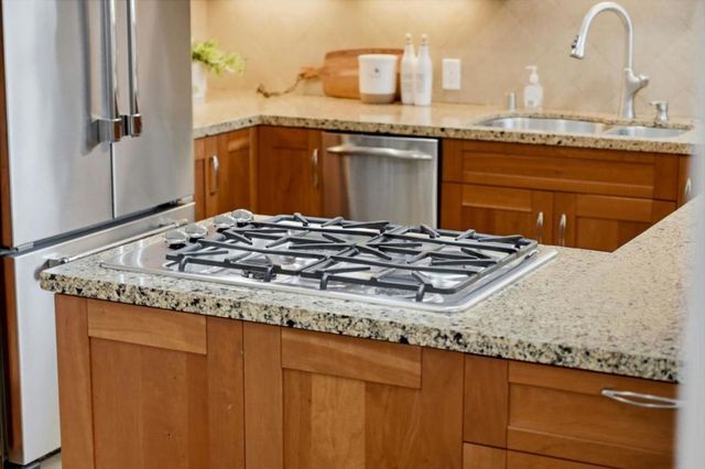 1432 Fifth Avenue, Belmont, CA 94002