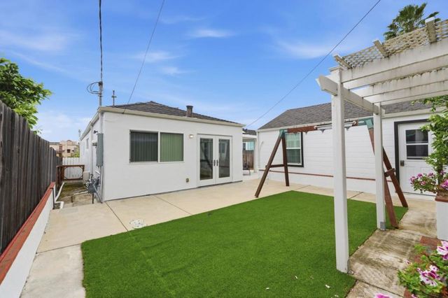 1432 Fifth Avenue, Belmont, CA 94002