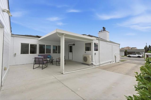 1432 Fifth Avenue, Belmont, CA 94002