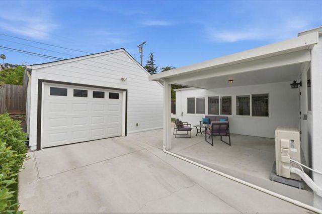 1432 Fifth Avenue, Belmont, CA 94002