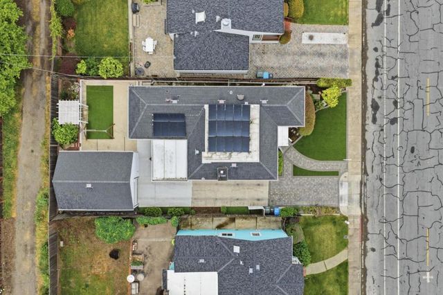 1432 Fifth Avenue, Belmont, CA 94002