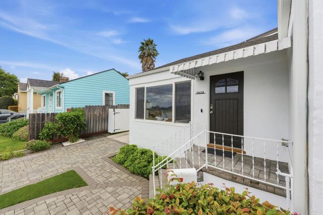 1432 Fifth Avenue, Belmont, CA 94002