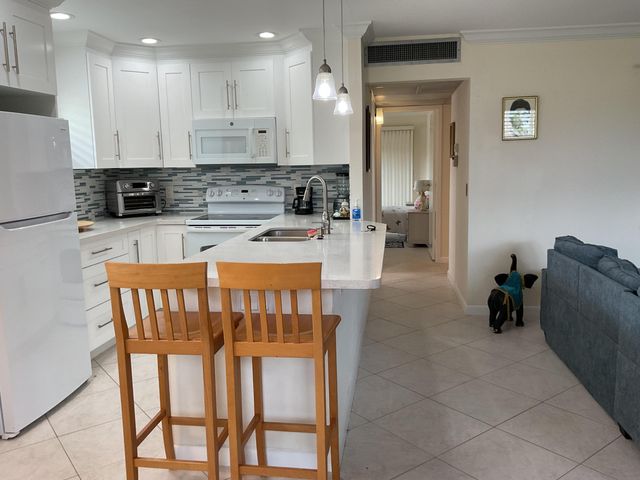 148 Waterford G Way 148, Delray Beach, FL 33446