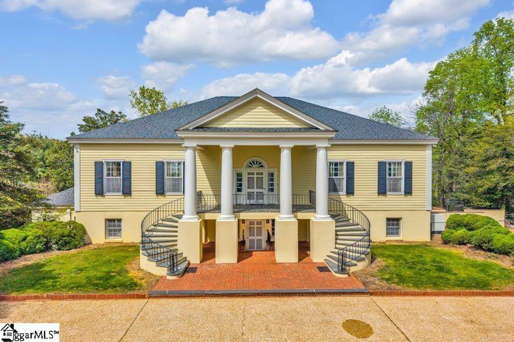 Image 1 of property listing at 644 Altamont Road, Greenville, SC 29609