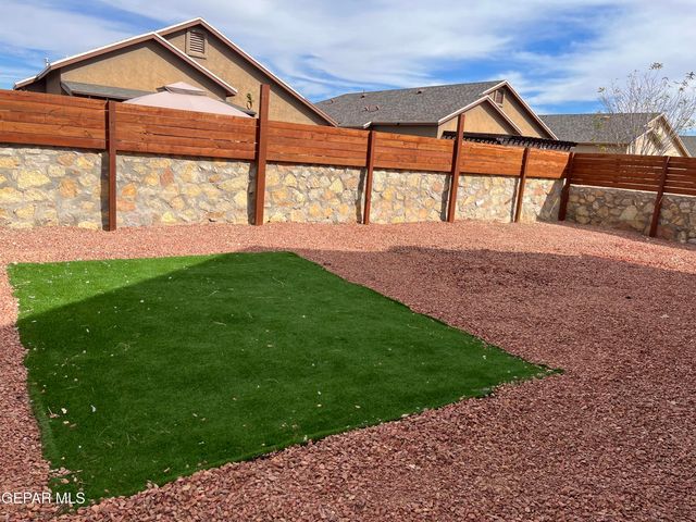 14657 SPANISH POINT Drive, El Paso, TX 79938