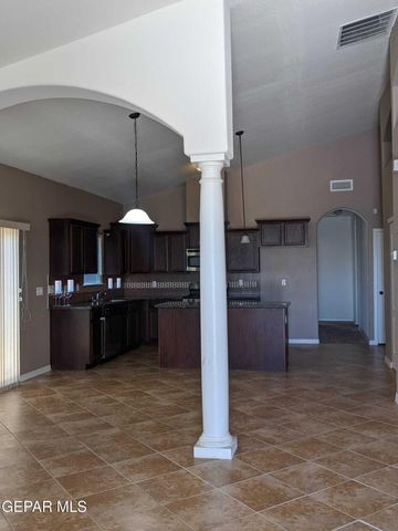 14657 SPANISH POINT Drive, El Paso, TX 79938