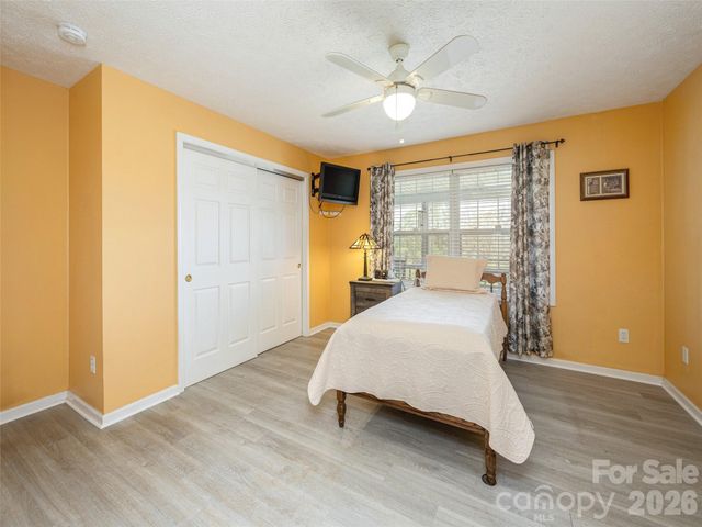 5 Pottery Terrace Trail, Flat Rock, NC 28731