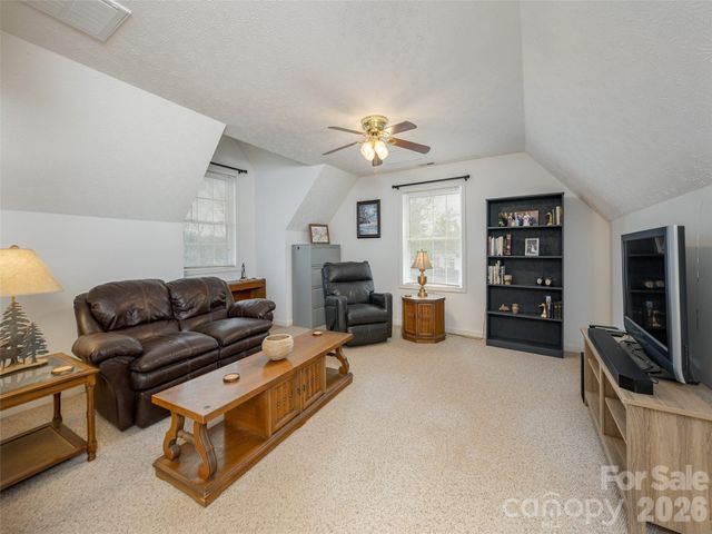 5 Pottery Terrace Trail, Flat Rock, NC 28731