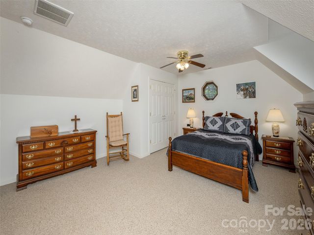 5 Pottery Terrace Trail, Flat Rock, NC 28731