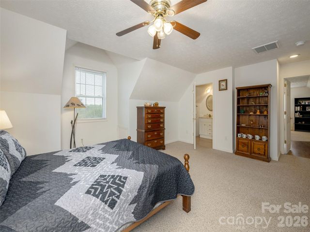 5 Pottery Terrace Trail, Flat Rock, NC 28731