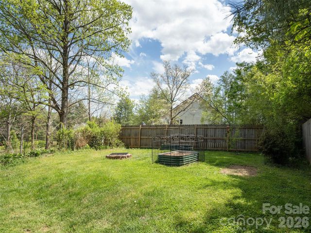 5 Pottery Terrace Trail, Flat Rock, NC 28731