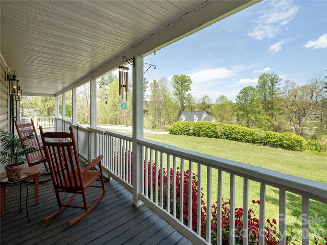 5 Pottery Terrace Trail, Flat Rock, NC 28731