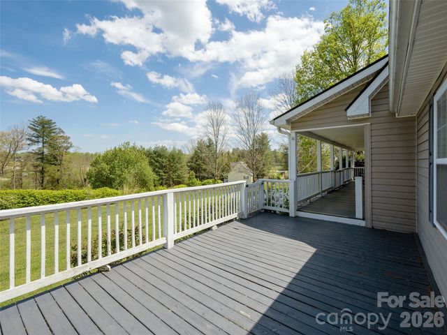5 Pottery Terrace Trail, Flat Rock, NC 28731
