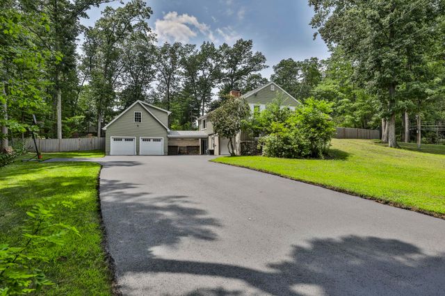 28 Beverlee Drive, Nashua, NH 03064