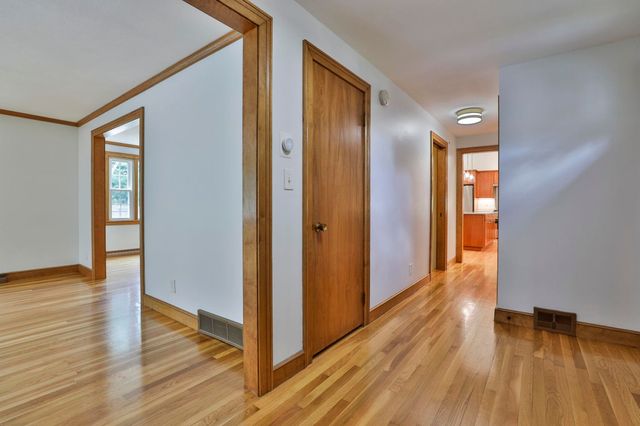28 Beverlee Drive, Nashua, NH 03064