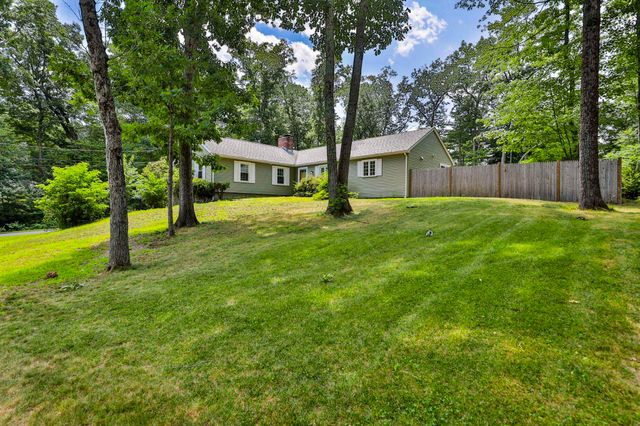 28 Beverlee Drive, Nashua, NH 03064