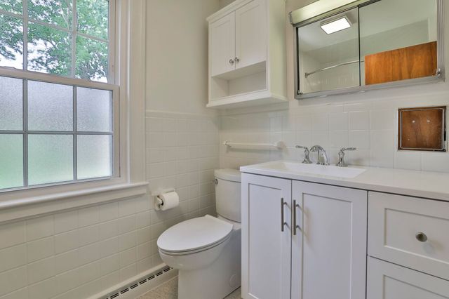 28 Beverlee Drive, Nashua, NH 03064