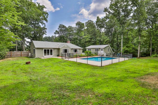 28 Beverlee Drive, Nashua, NH 03064