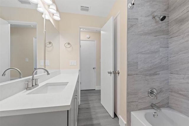 700 OAKLAND ROAD, Altamonte Springs, FL 32701