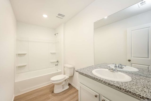 10415 McClintock, Converse, TX 78109
