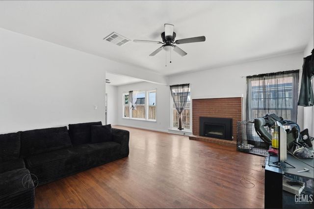 228 Haybert Court, Bakersfield, CA 93308