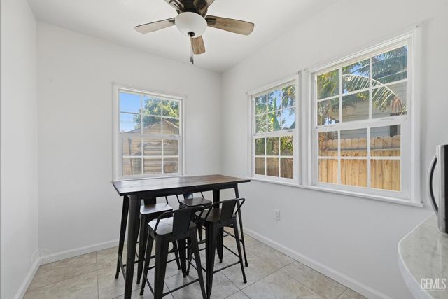 228 Haybert Court, Bakersfield, CA 93308