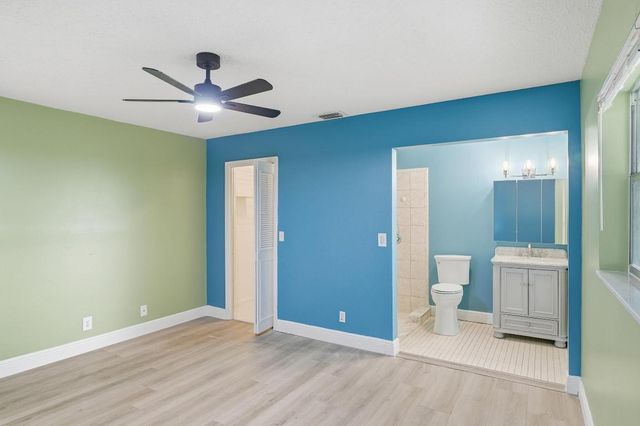 7288 Pine Park Drive N, Lake Worth, FL 33467