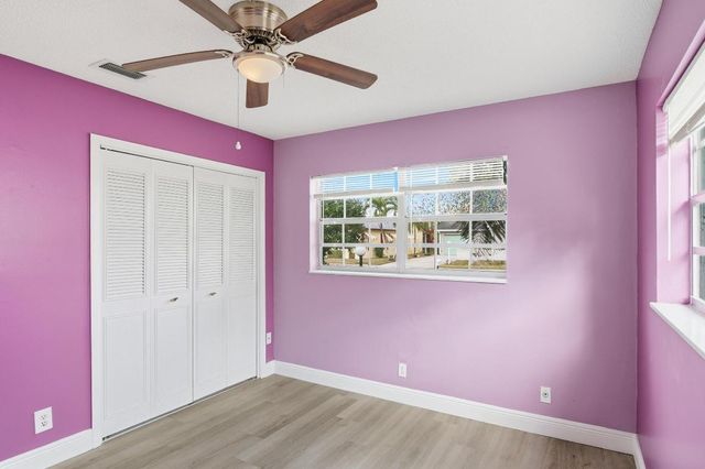 7288 Pine Park Drive N, Lake Worth, FL 33467