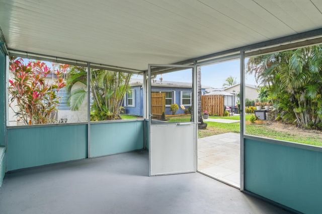 7288 Pine Park Drive N, Lake Worth, FL 33467