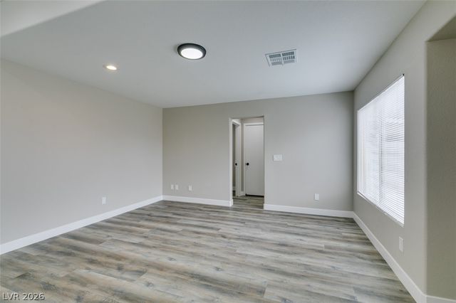 8721 Raindrop Canyon Avenue, Las Vegas, NV 89129