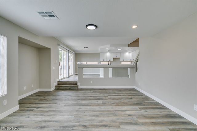 8721 Raindrop Canyon Avenue, Las Vegas, NV 89129