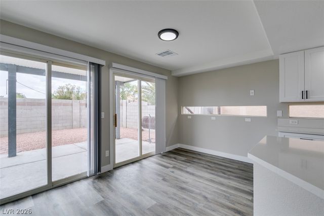 8721 Raindrop Canyon Avenue, Las Vegas, NV 89129