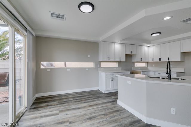 8721 Raindrop Canyon Avenue, Las Vegas, NV 89129