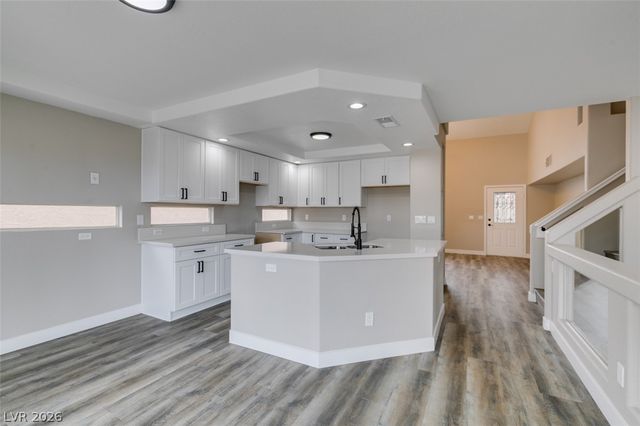 8721 Raindrop Canyon Avenue, Las Vegas, NV 89129