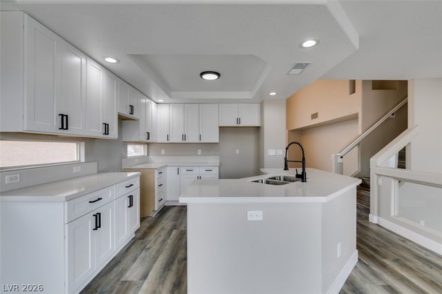 8721 Raindrop Canyon Avenue, Las Vegas, NV 89129