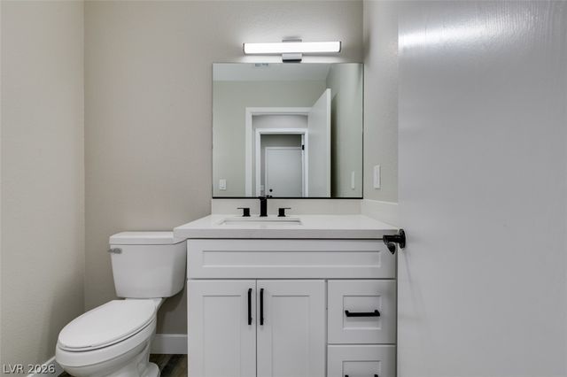 8721 Raindrop Canyon Avenue, Las Vegas, NV 89129