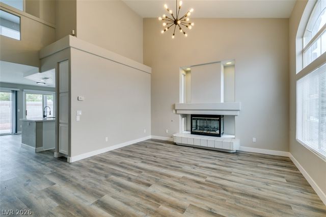 8721 Raindrop Canyon Avenue, Las Vegas, NV 89129