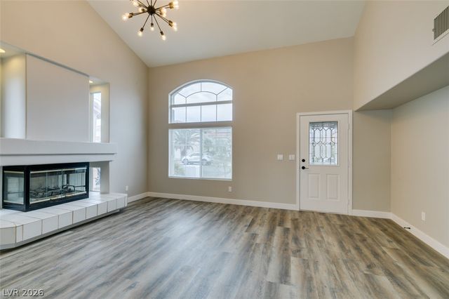 8721 Raindrop Canyon Avenue, Las Vegas, NV 89129