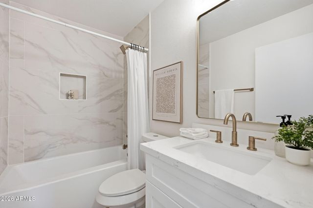 907 W Straford Drive, Chandler, AZ 85225