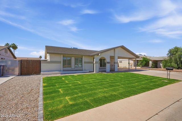 907 W Straford Drive, Chandler, AZ 85225