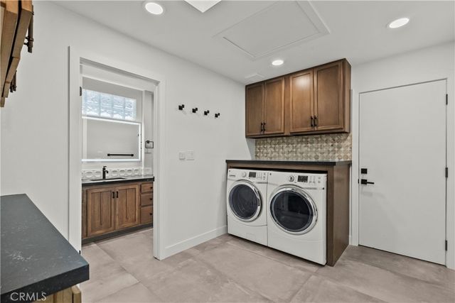 25072 Atwood, Newhall, CA 91321