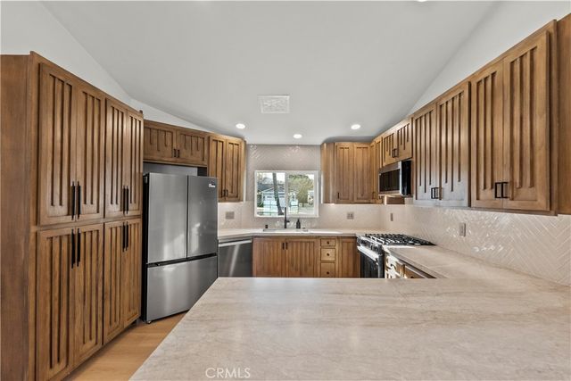 25072 Atwood, Newhall, CA 91321