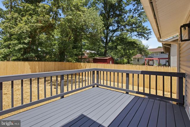 9602 DUBARRY AVE, Lanham, MD 20706