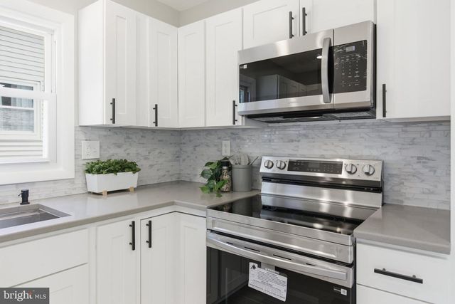 9602 DUBARRY AVE, Lanham, MD 20706