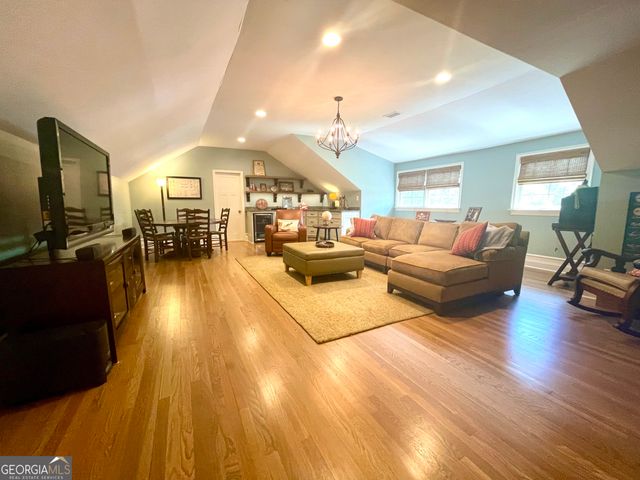 377 Old Club Road S, Macon, GA 31210