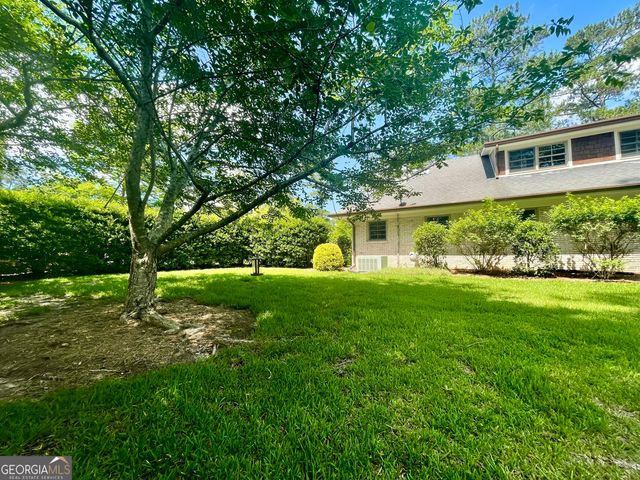 377 Old Club Road S, Macon, GA 31210