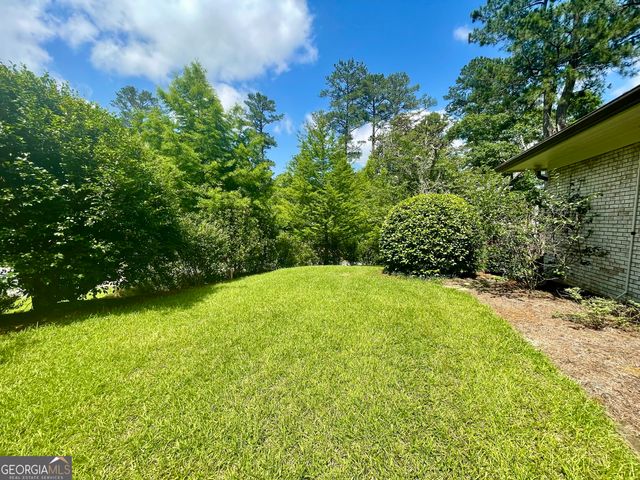 377 Old Club Road S, Macon, GA 31210