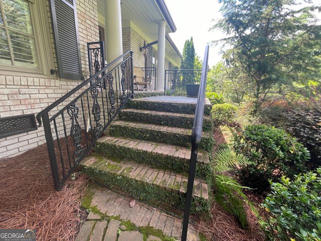 377 Old Club Road S, Macon, GA 31210