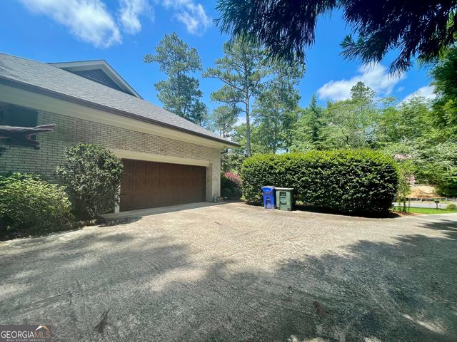 377 Old Club Road S, Macon, GA 31210